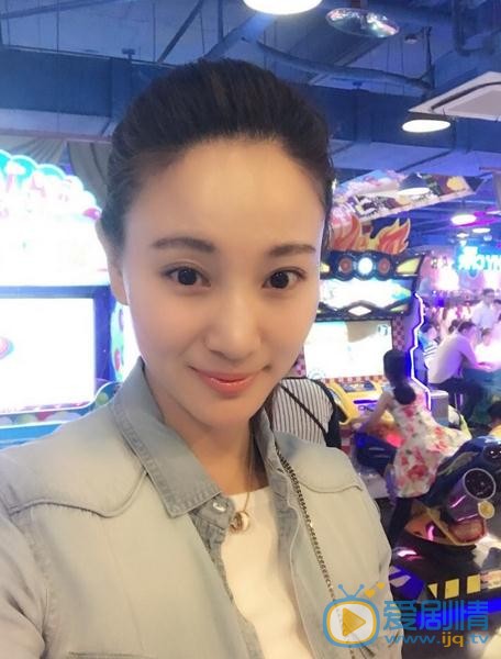 獵毒人江伊楠是誰演的？江伊楠扮演者侯夢莎個人資料、寫真及生活照欣賞