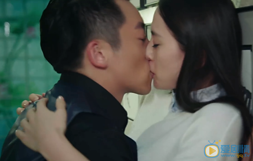 那年青春我們正好劉詩詩領證後接吻戲 導演稱自有一套辦法