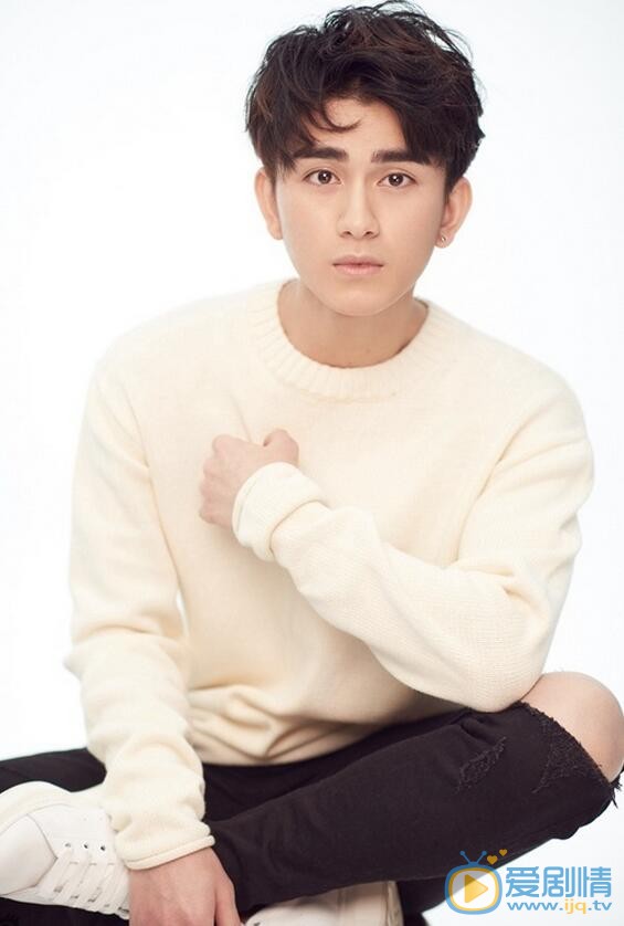 朱贊錦個人資料簡介 朱贊錦個人經歷家庭背景介紹 朱贊錦寫真圖片照