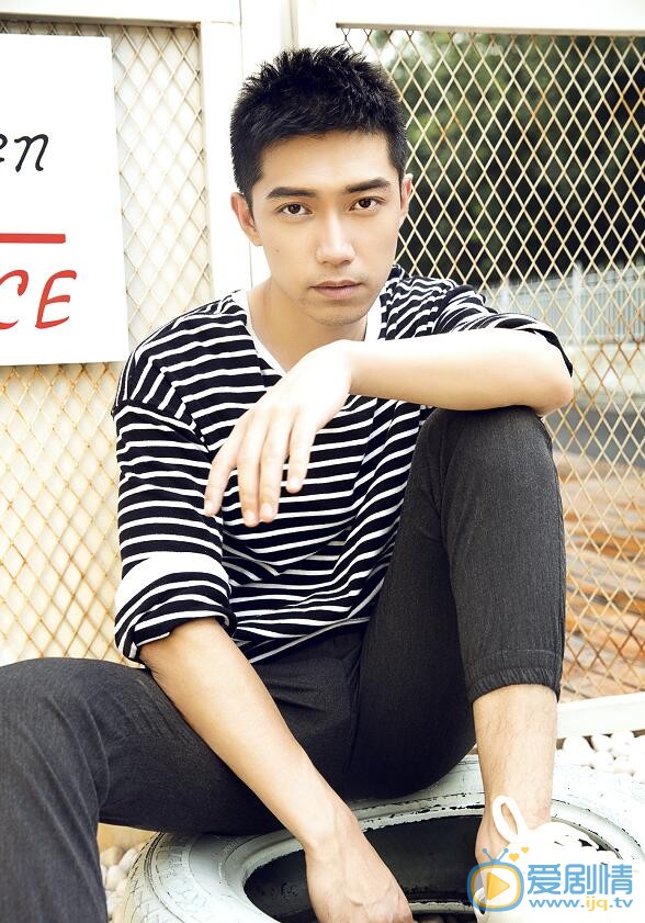  那年花開月正圓查坤是誰演的？查坤扮演者李藝科個人資料介紹及生活寫真照欣賞