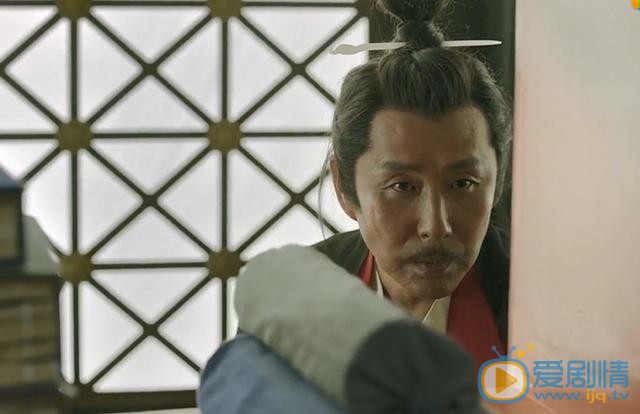 電視劇《慶餘年》中慶帝為何總是蓬頭垢面衣冠不整？