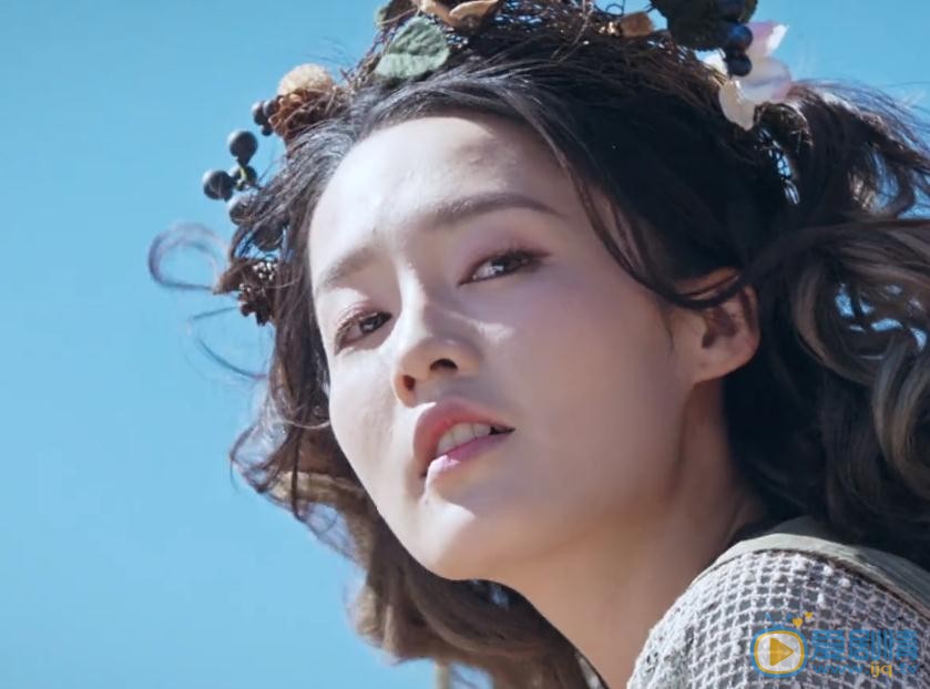 斗破蒼穹紫晶翼獅王是什麼？紫晶翼獅王和小醫仙是什麼關係？