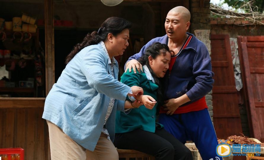 俺娘田小草劇照