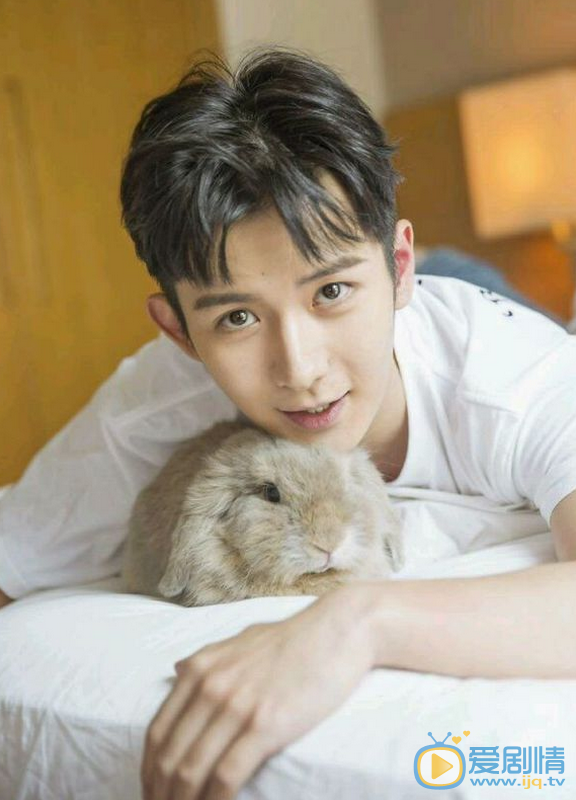 索笑坤個人資料簡介 索笑坤個人經歷及家庭背景介紹 索笑坤生活寫真照