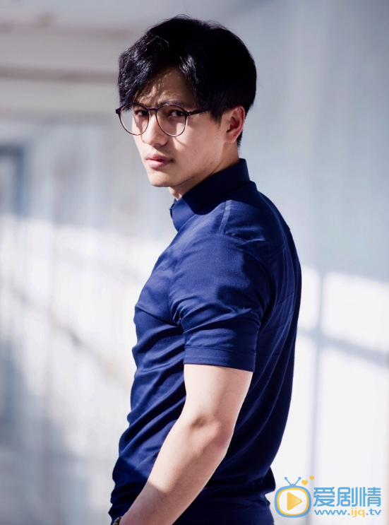 張捷個人資料簡介 張捷演藝經歷 張捷帥氣寫真圖片