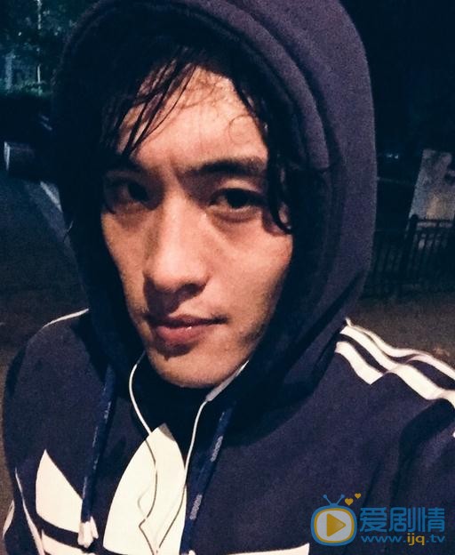 醉玲瓏張束是誰扮演的?醉玲瓏張束扮演者蘇航個人資料,寫真及生活照欣賞