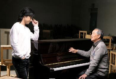 汪峰與父親合照 汪峰個人經歷及家庭背景