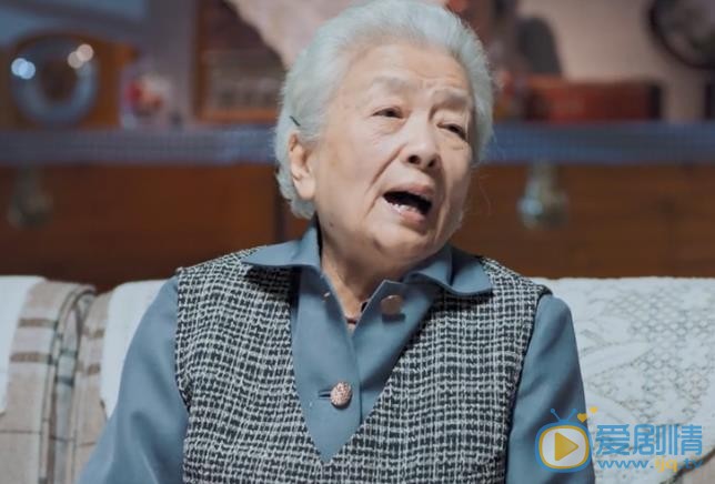 我們的四十年馮都的奶奶第幾集死的？馮都的奶奶是怎么死的？