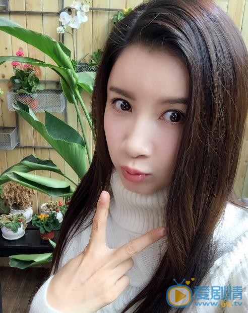 親愛的她們許佳雯是誰演的？許佳雯扮演者徐立個人資料、寫真及生活照欣賞