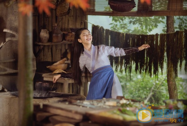 錦衣之下袁今夏的真實身世是什麼？