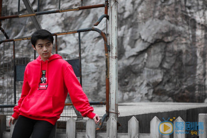 易正福個人資料簡介 易正福高清圖片