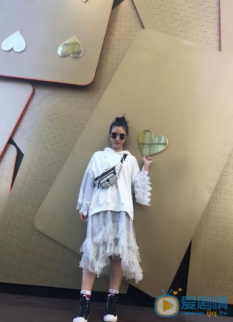 小女花不棄柳青妍是誰演的？柳青妍扮演者黃心娣個人資料、寫真及生活照欣賞