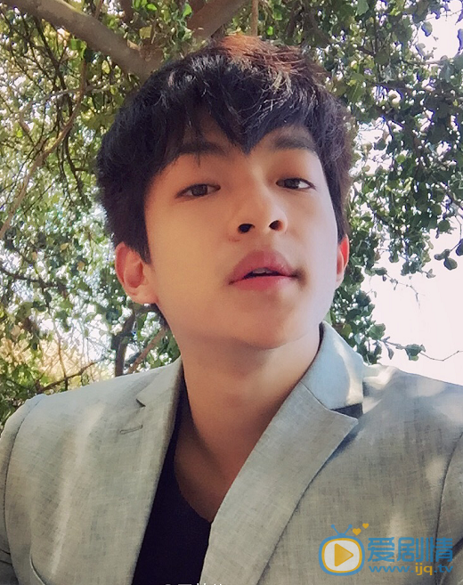 獨步天下多爾袞是誰演的?多爾袞扮演者屈楚蕭個人資料及生活寫真照欣賞