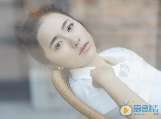 楚喬傳阿蘿是誰演的？阿蘿扮演者李春嬡個人資料、寫真及生活照欣賞