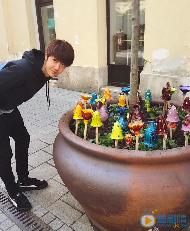  人間至味是清歡翟至味是誰演的？翟至味扮演者王一博個人資料及寫真生活照欣賞