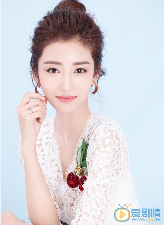 范夢的身世背景是什麼？范夢整容了嗎？