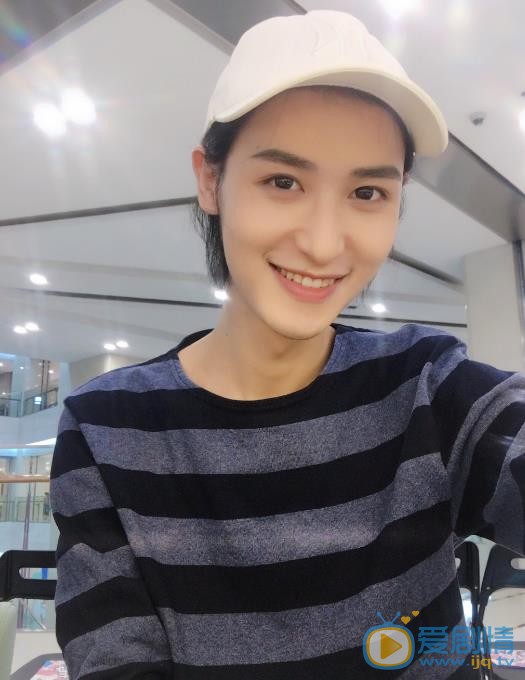 橙紅年代衛子阡是誰演的？衛子阡扮演者胡瀟靈個人資料、寫真及生活照欣賞