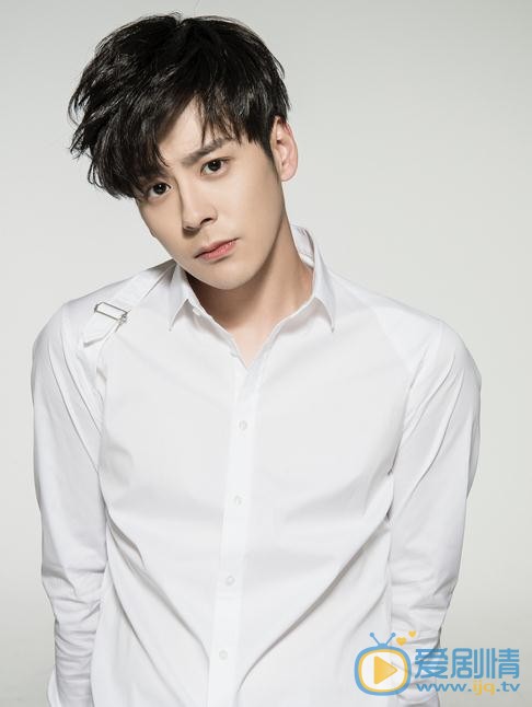 魏哲鳴個人資料簡介 魏哲鳴寫真