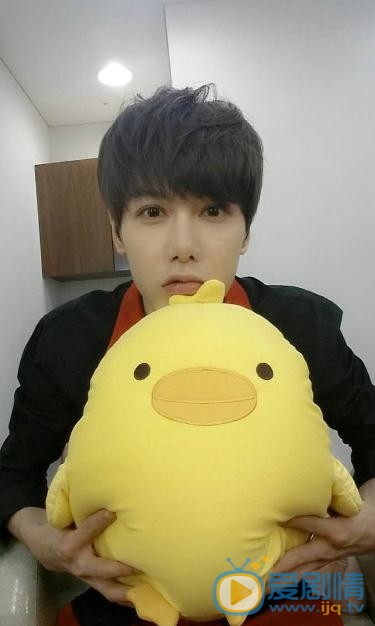 巴清傳蒙嘉是誰演的？巴清傳蒙嘉扮演者郭靖個人資料、寫真及生活照欣賞