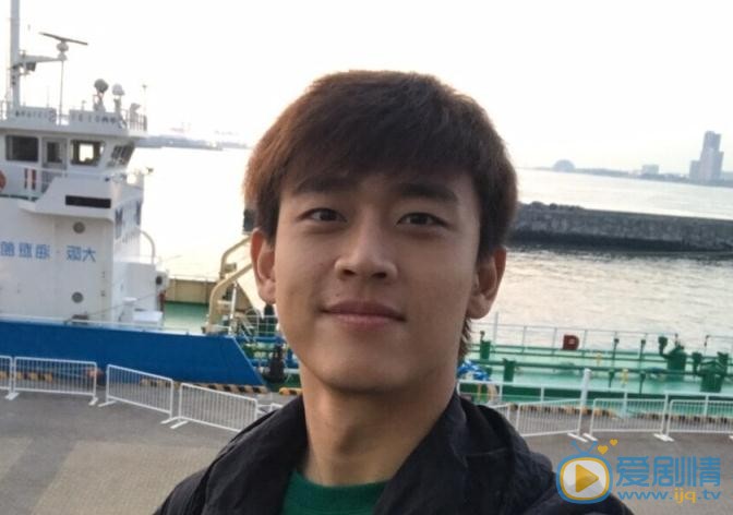 歸去來成然是誰演的?成然扮演者王天辰個人資料、寫真及生活照欣賞