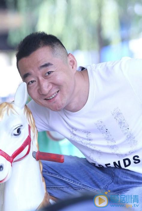 楚喬傳左寶倉是誰演的？楚喬傳左寶倉扮演者王春元個人資料、寫真及生活照