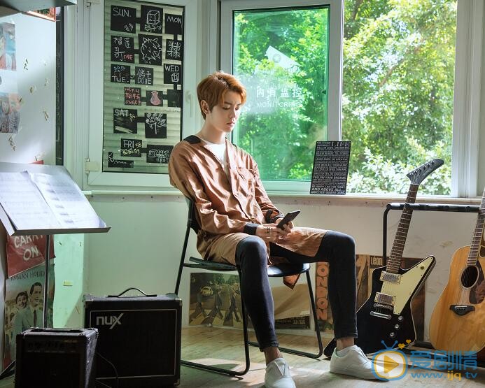 戴景耀個人資料簡介 戴景耀《無法擁抱的你》劇照