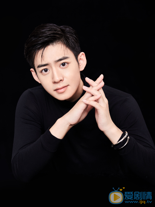 王星瑋個人資料簡介 王星瑋演藝經歷 王星瑋帥氣寫真圖片