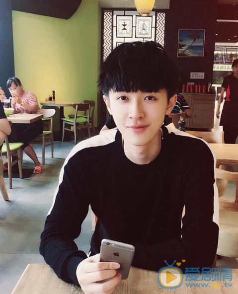 美人為餡夏俊艾（A）是誰扮演的？夏俊艾（A）扮演者張逸傑個人資料及寫真、生活照欣賞