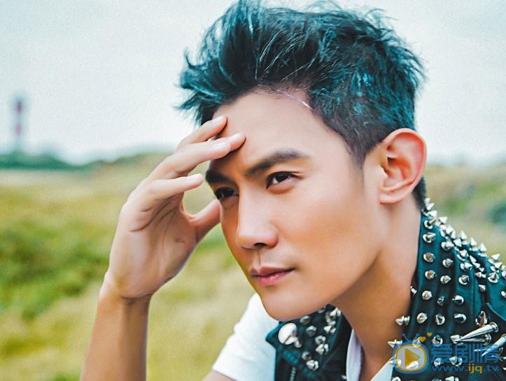 一路繁花相送戴維凡是誰演的？戴維凡扮演者李浩軒個人資料、寫真及生活照欣賞