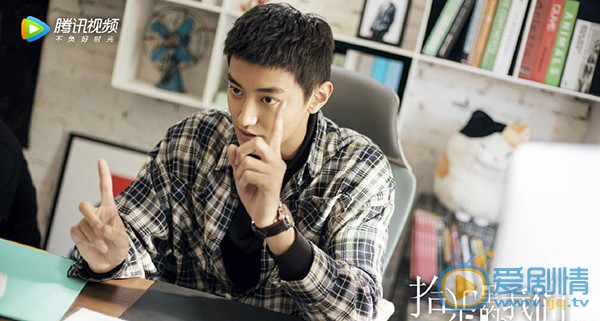 拾光里的我們劇照曝光 唐曉天孫千甜蜜來襲