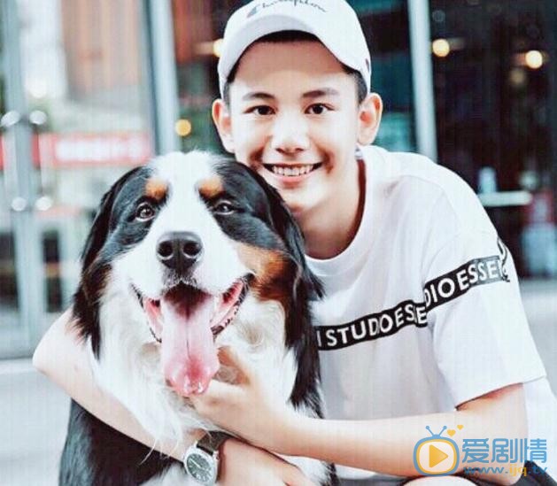 胡先煦是誰？胡先煦的父母是誰？胡先煦家庭背景介紹