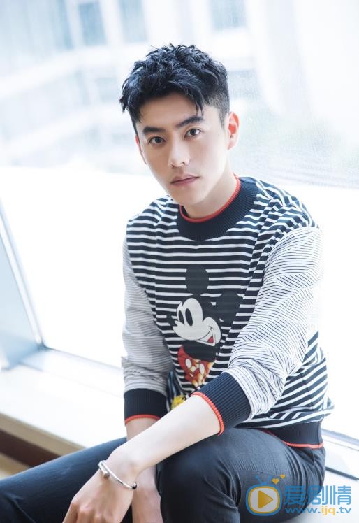 烈火軍校中沈君山是誰演的？沈君山扮演者李程彬個人資料、寫真及生活照欣賞