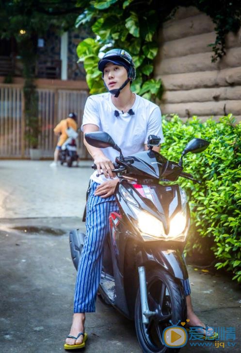 鳴鴻傳沈十五是誰演的？沈十五扮演者張亮個人資料、寫真及生活照欣賞