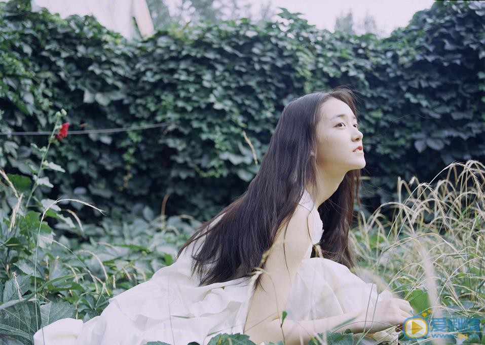 天坑鷹獵小紅果是誰演的？小紅果扮演者蔣依依個人資料、寫真及生活照欣賞