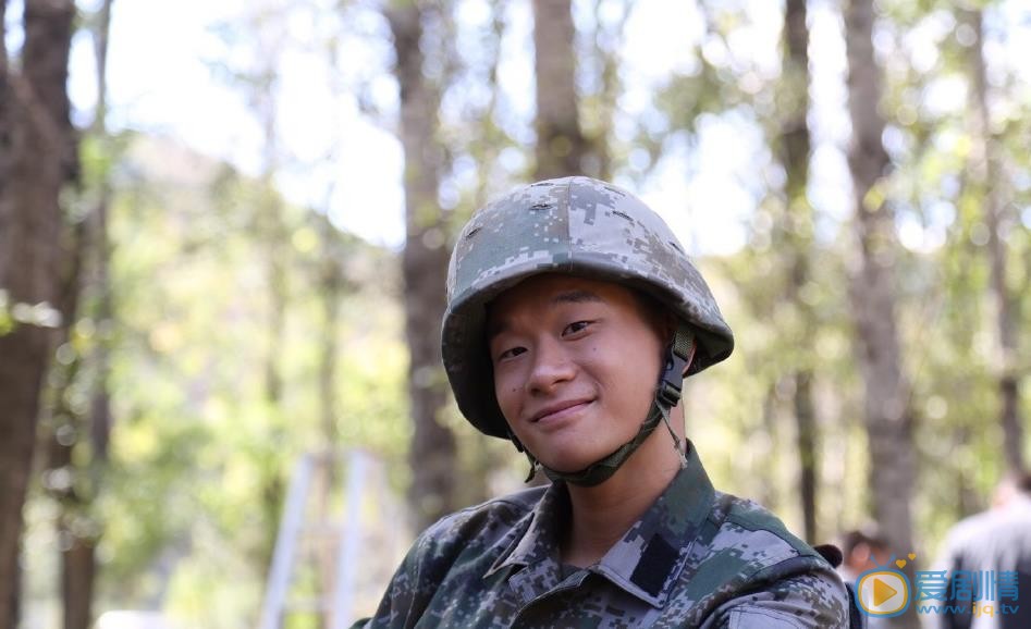 橙紅年代阿瑟是誰扮演的？阿瑟扮演著葉瀏個人資料、寫真生活照