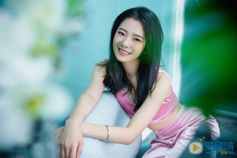 金璐瑩個人資料簡介 金璐瑩演藝經歷 金璐瑩寫真圖片