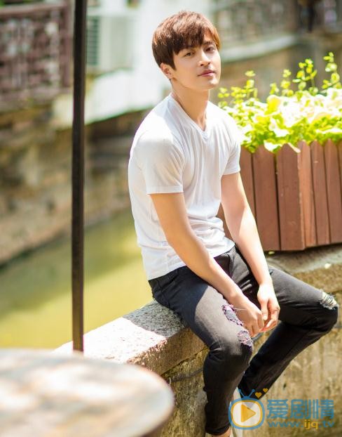 柒個我沈棟傑是誰演的？柒個我沈棟傑扮演者高泰宇個人資料、寫真及生活照欣賞