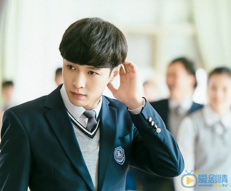 《求婚大作戰》4.24上線 張藝興校服版劇照曝光