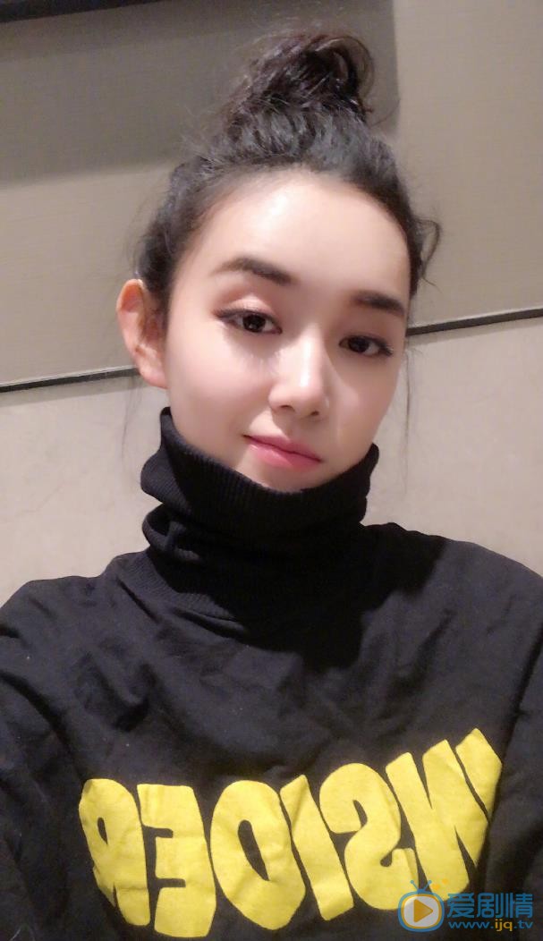 天坑鷹獵小紅果是誰演的？小紅果扮演者蔣依依個人資料、寫真及生活照欣賞