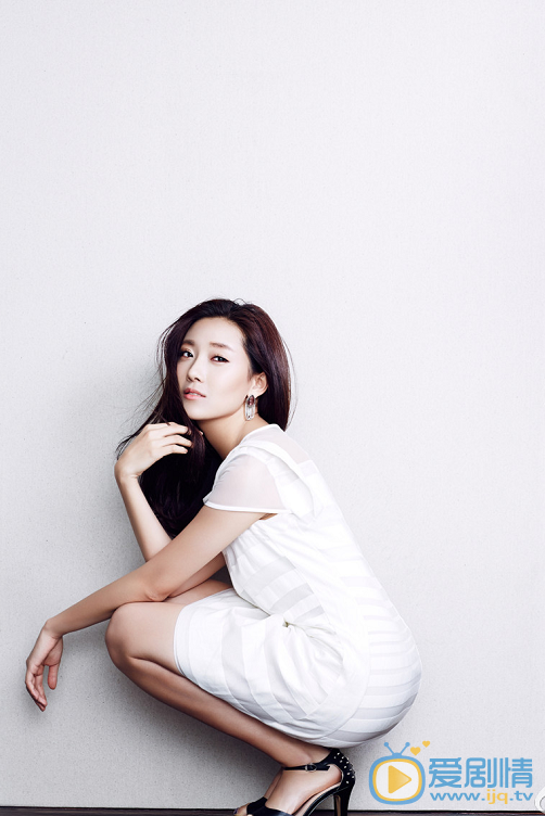  獵場女主羅伊人是誰演的？羅伊人扮演者菅韌姿個人資料生活美照欣賞