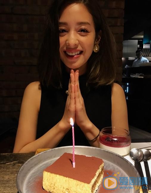 一路繁花相送紀若櫟是誰扮演的？紀若櫟扮演者莫允雯個人資料、寫真及生活照欣賞