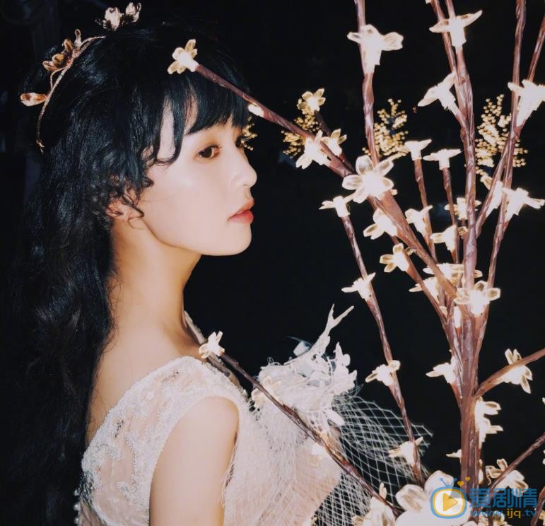 烈火軍校中謝襄是誰演的？謝襄扮演者白鹿個人資料、寫真及生活照欣賞