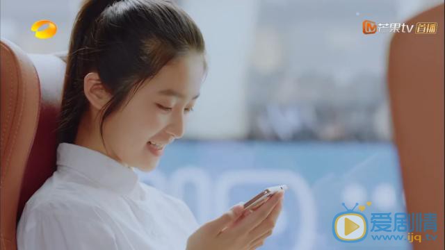 初戀那件小事何欣和梁又年是什麼關係？