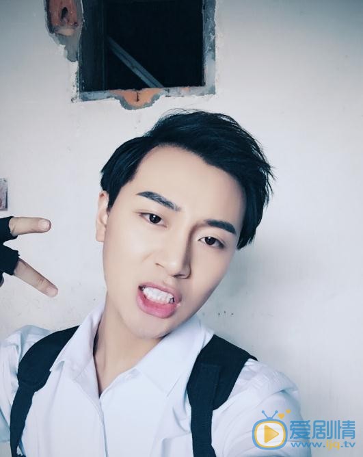 鳳囚凰裴述是誰演的？鳳囚凰裴述扮演者孫亦凡個人資料、寫真及生活照欣賞