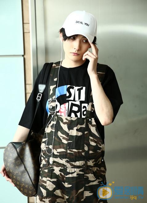 雙世寵妃墨奕懷是誰？雙世寵妃墨奕懷扮演者王瑞昌個人資料、寫真及生活照欣賞