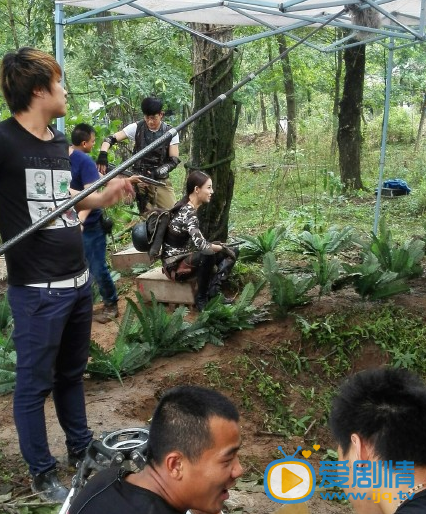 怒江之戰之“霸道女總裁”賈青害怕槍聲