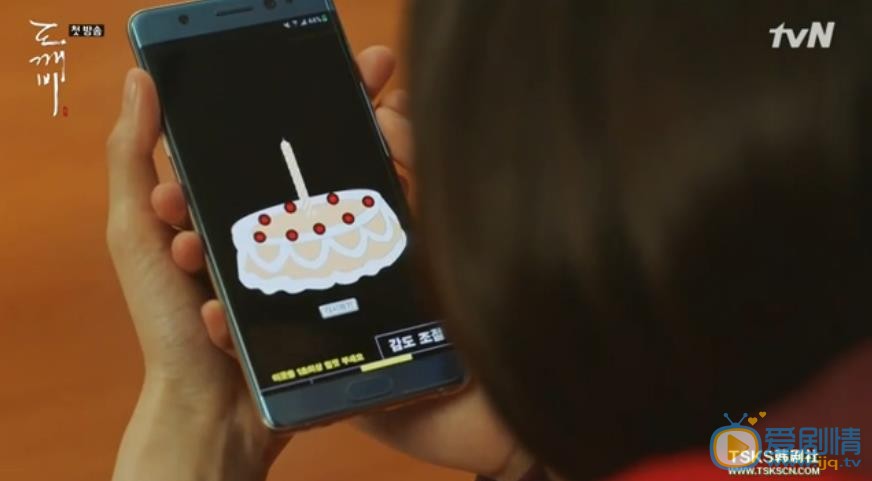 鬼怪中池恩卓是怎么召喚金信的？為什麼金信能聽到她說話？