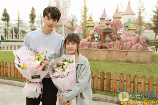 致我們暖暖的小時光顧未易和司徒末是怎么結婚的？是在國外結婚的嗎？