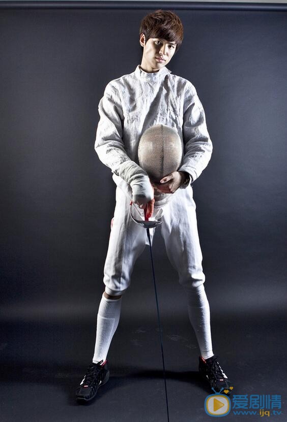 孫偉擊劍照 孫偉運動照 孫偉個人資料介紹