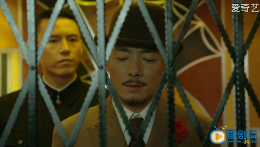 電視劇畢業歌中洪望楠被懷疑泄露的飛機製造廠的訊息，電視劇畢業歌中到底是誰泄露了飛機製造廠的地址？